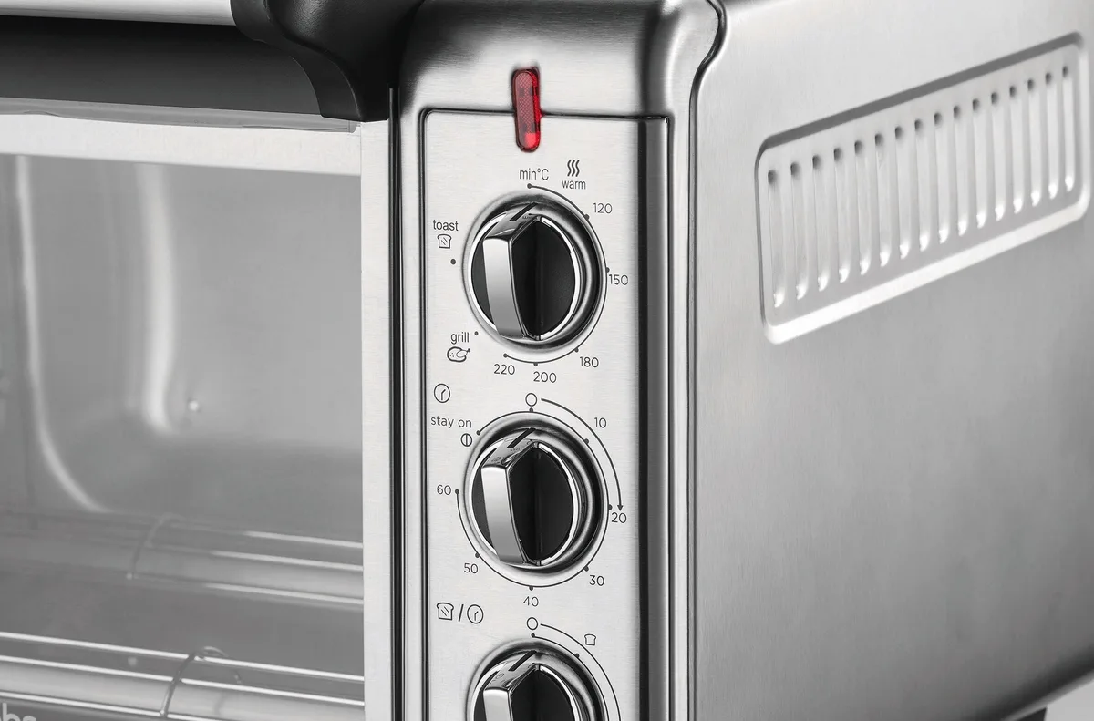 Електрична міні-піч Russell Hobbs Air Fry, об'єм 12.6л, потужність 1500Вт, механічне управління, функція гриля, конвекційне пригот