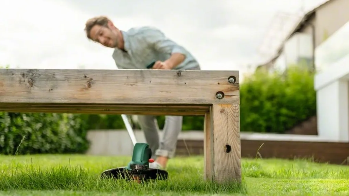 Аккумуляторный садовый триммер Bosch UniversalGrassCut 18V-260, 1х25А·час, 26 см, вес 23 кг