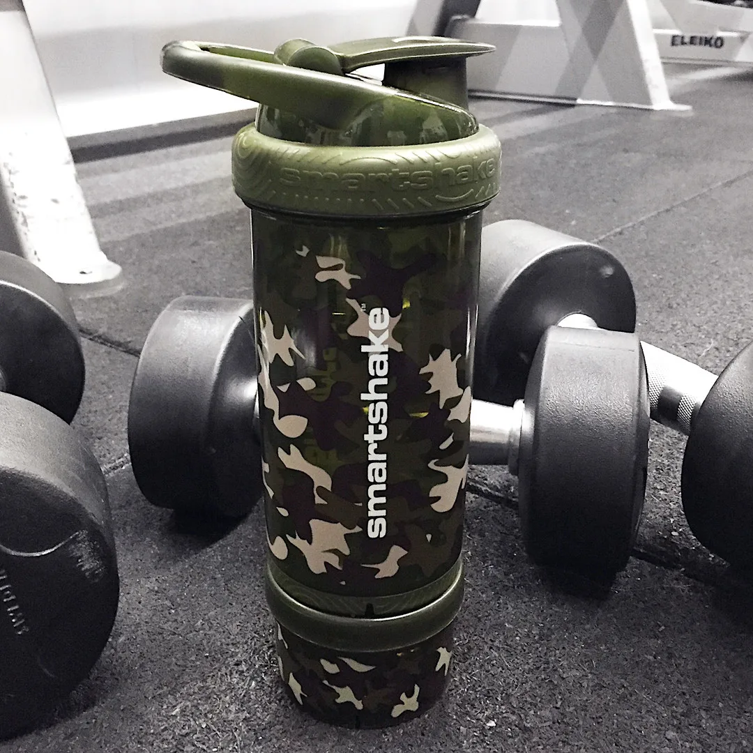 Шейкер спортивний SmartShake 750 мл пластик зелений