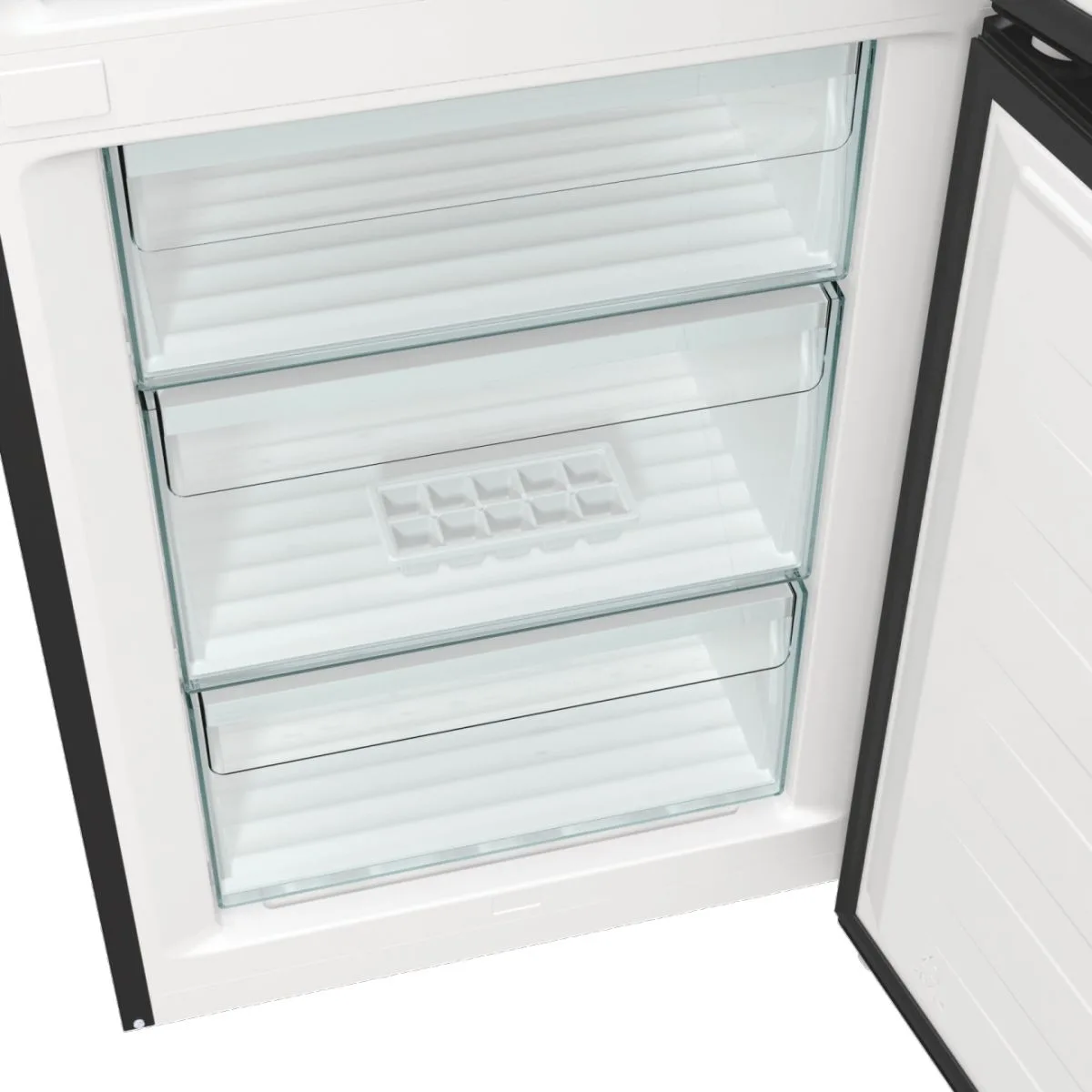 Холодильник Gorenje NRK619EABXL4 с нижней морозильной камерой, размеры 185х60х60 см, 2 дверцы, объем холодильника 204 л, объем морозильной камеры 96 л, класс энергоэффективности A+, технология NoFrost Plus