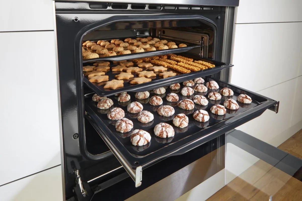 Электрическая плита Gorenje, 68 л, 50x60 см, с грилем, белая