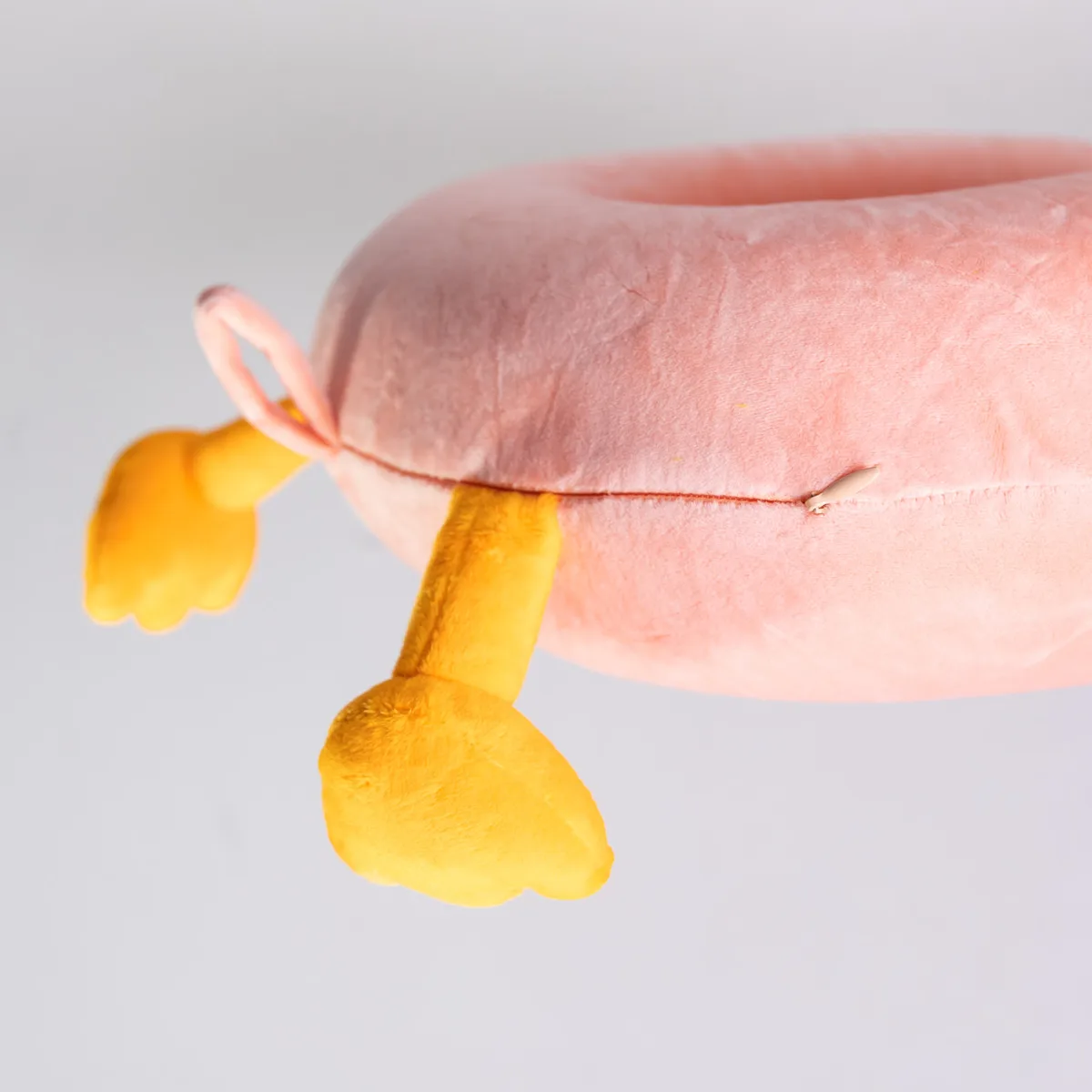 Подушка для шеи Duck Memory Foam U-образная 30х30х10 см Розовая