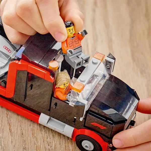 LEGO City Грузовик F1 с гоночным автомобилем Audi 508 деталей Пластик 8x28x26 см