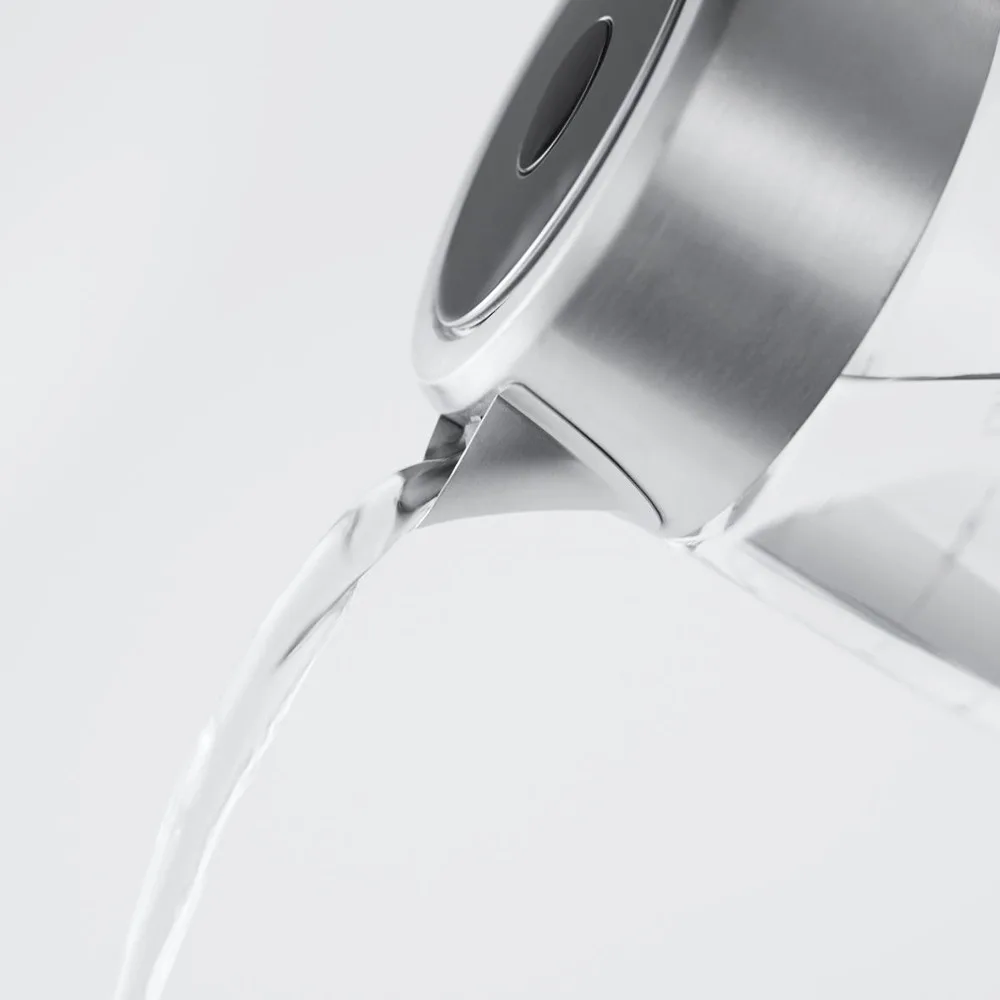 Електричний чайник Russell Hobbs Compact Home 0.8л, скляний, з підсвічуванням, сріблясто-чорного кольору.