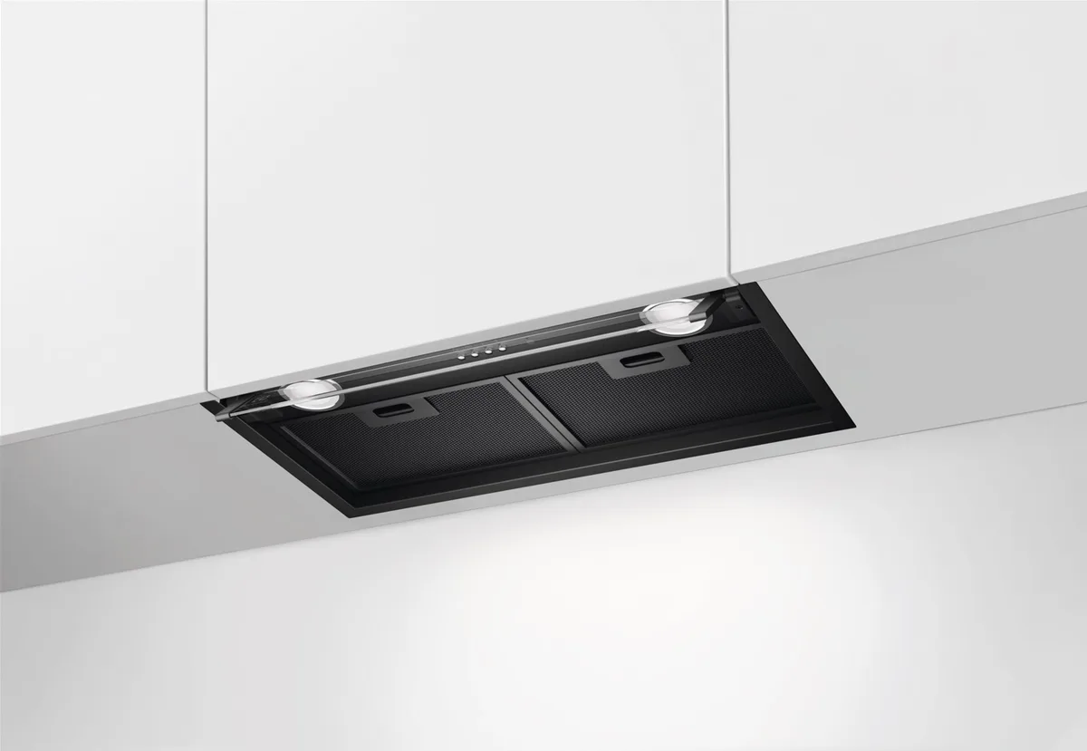 Витяжка Electrolux вбудована 60см 600м3/год чорна кухонна витяжка з LED підсвіткою рециркуляція