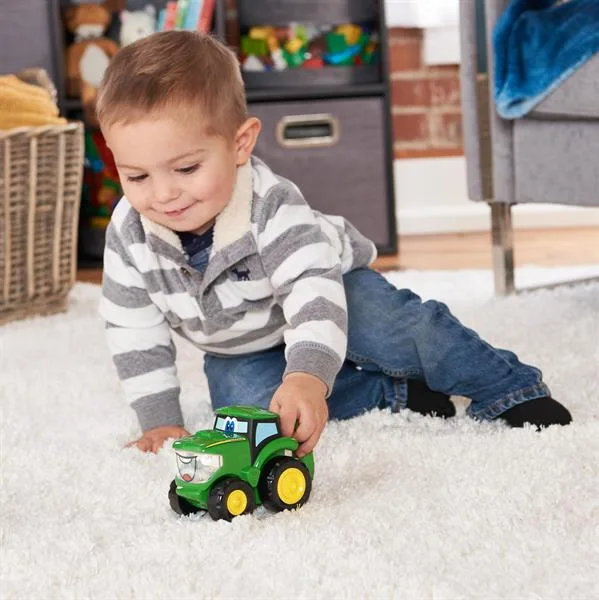 Игрушечный трактор John Deere Kids пластик 15х9х11 см зеленый черный желтый