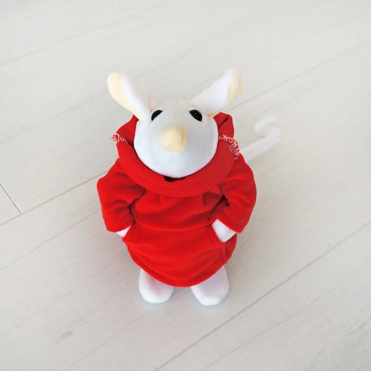 М'яка іграшка Kidsqo Плюшевий Мишеня 15 см Білий Червоний