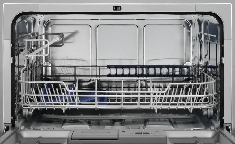 Посудомийна машина Electrolux 6 комплектів 55х43,8х50 см Чорна