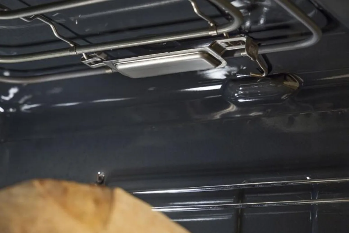 Духова шафа Gorenje електрична 77л чорна A+ без жиру дисплей