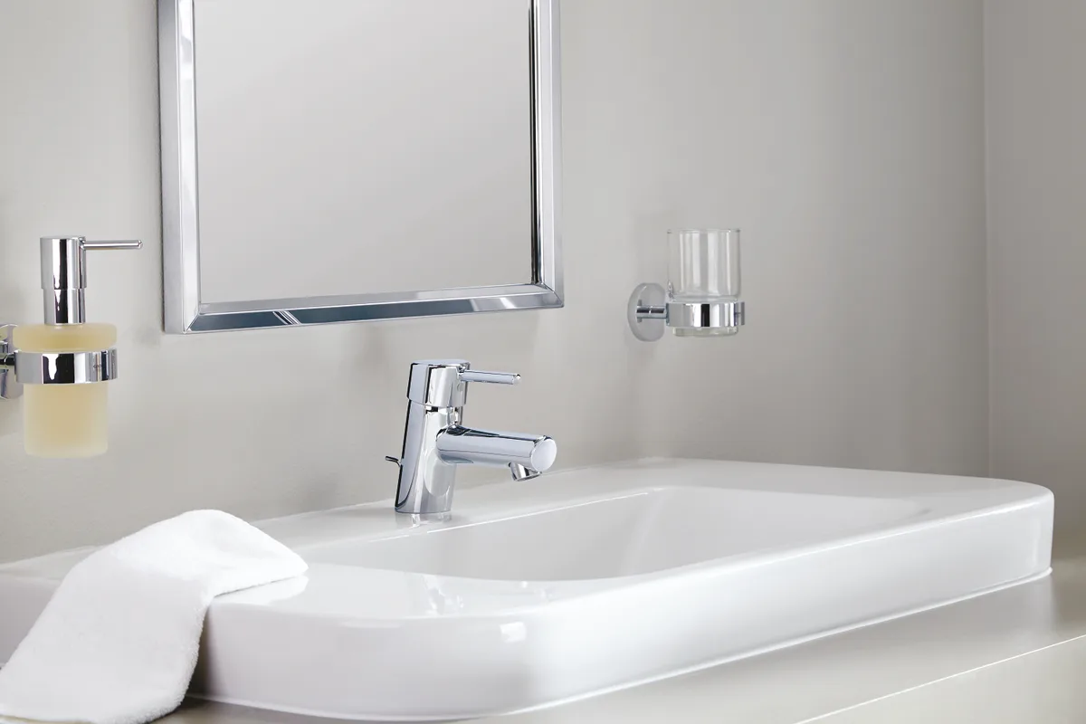 Дозатор рідкого мила Grohe металевий 175х72х107 мм сталевий глянцевий