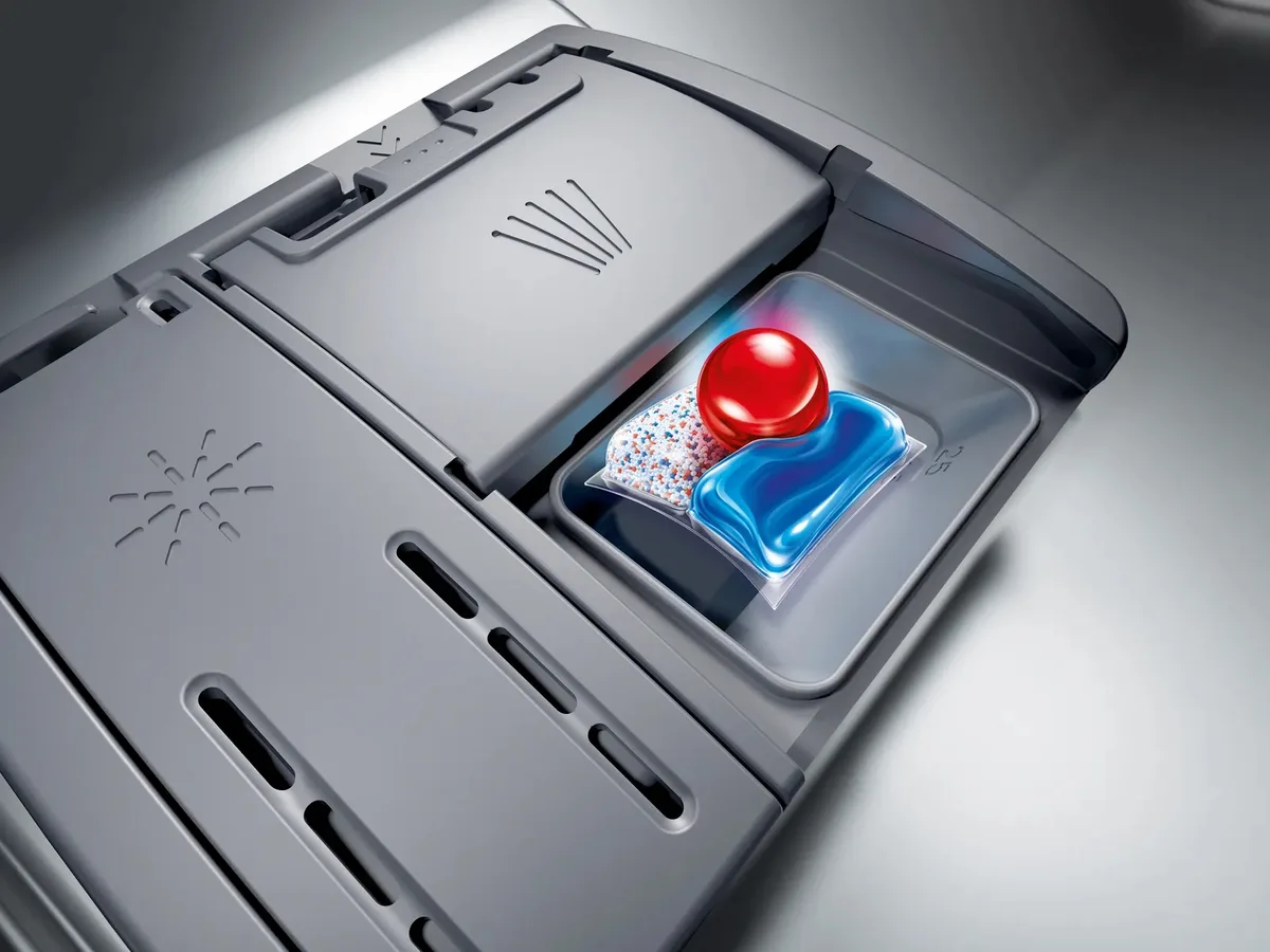 Встроенная посудомоечная машина Bosch, 14 комплектов, класс энергопотребления A, 60 см, с дисплеем и третьей корзиной, белая