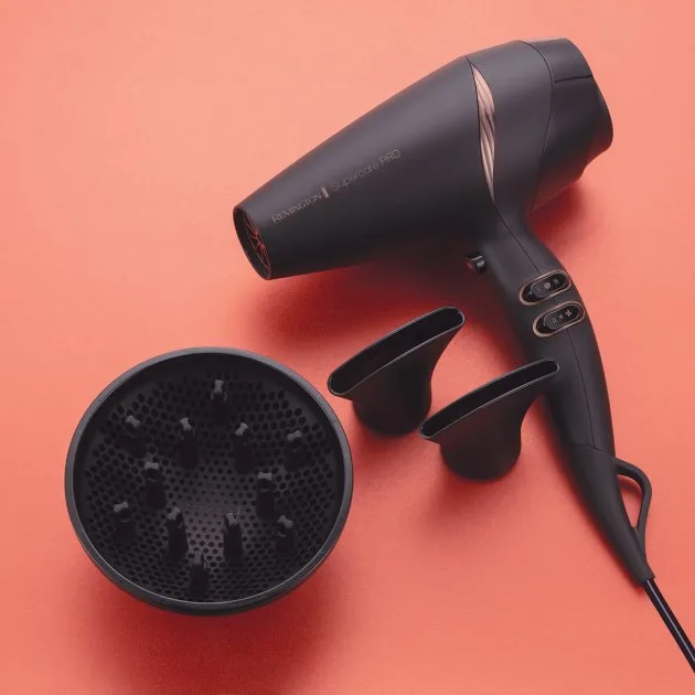 Фен Remington Supercare PRO 2200 AC мотор, 2200Вт, 3 скорости, диффузор, ионизация, холодный обдув, черный