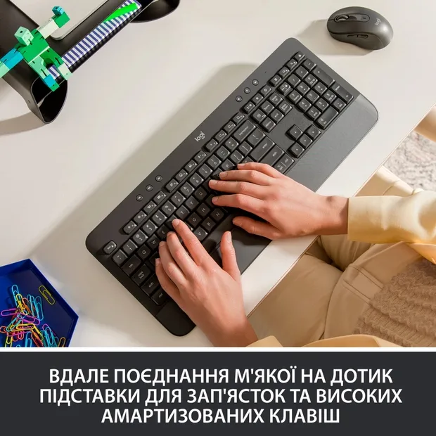 Клавіатура Logitech мембранна бездротова чорна з підставкою для рук