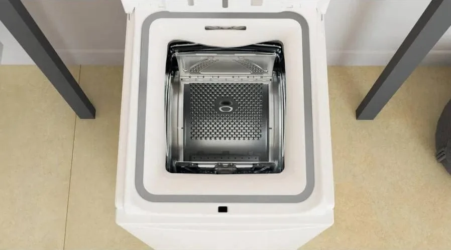 Пральна машина Whirlpool вертикального завантаження, 6 кг, 1000 об/хв, клас енергоефективності C, 60 см, з дисплеєм, біла.