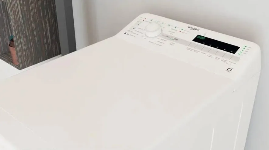 Пральна машина Whirlpool вертикального завантаження, 6 кг, 1000 об/хв, клас енергоефективності C, 60 см, з дисплеєм, біла.