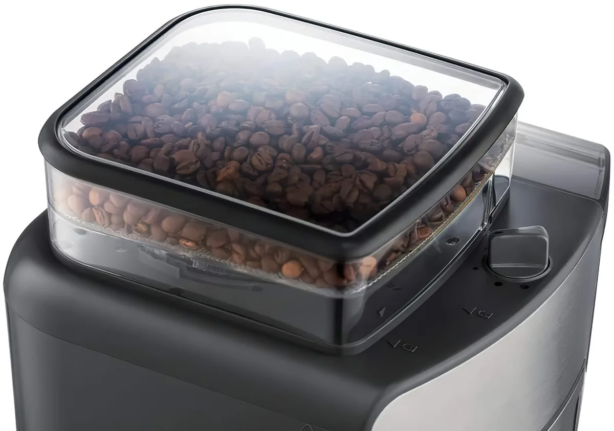 Кавоварка Russell Hobbs крапельна 1.25л чорна нержавіюча сталь