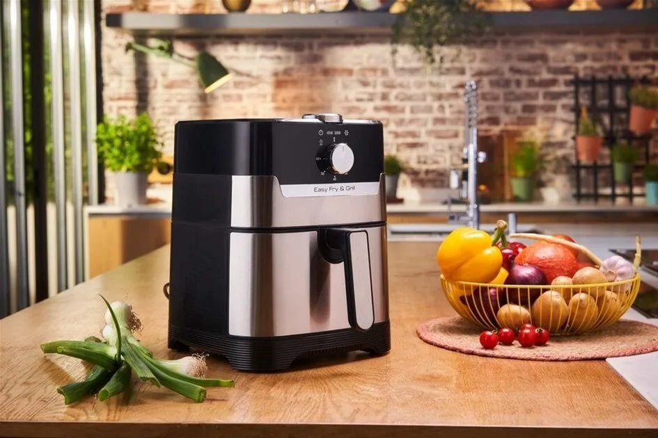 Мультипіч Tefal EasyFryGrill, 1550Вт, 4.2л чаша, механічне управління, температурний діапазон від 80°C до 200°C, пластиковий корпу