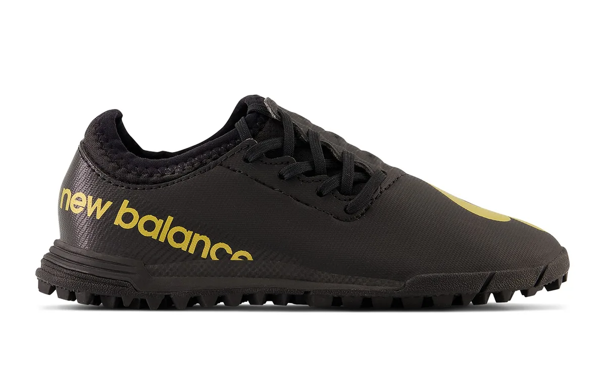 Сороконіжки New Balance синтетичні 40 чорні для футболу
