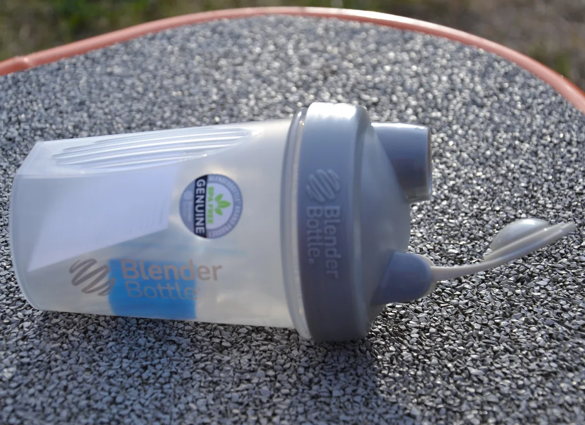 Шейкер спортивний BlenderBottle Tritan 590 мл Сірий