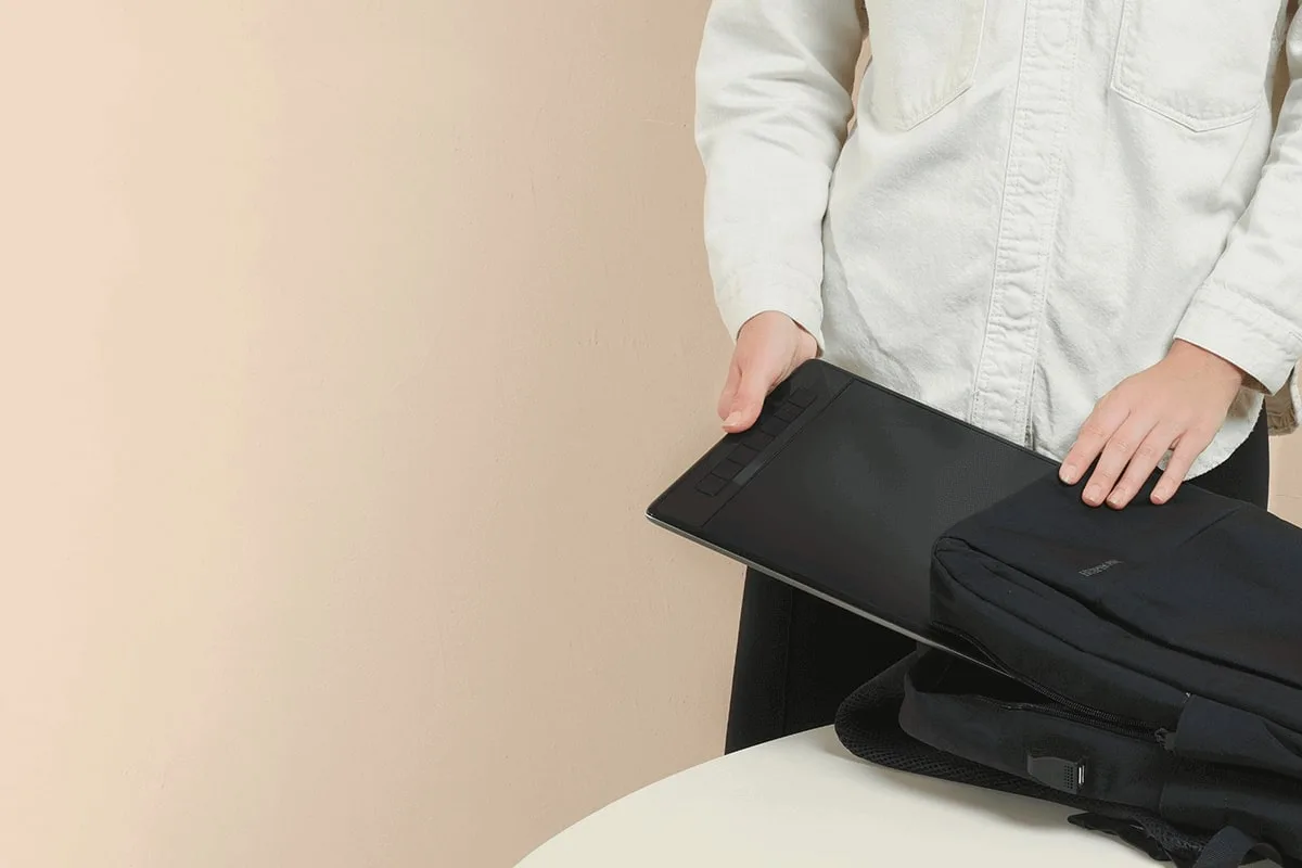 Графічний монітор Huion 13,3" Kamvas Pro 13,2.5K USB-C,чорний