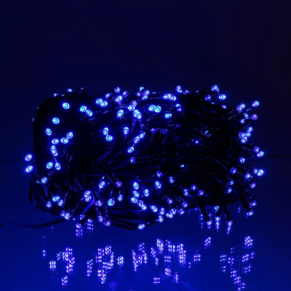 Новорічна гірлянда світлодіодна вулична 30 м 300 LED синя чорний провід сонячна батарея