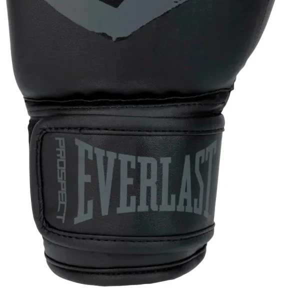 Боксерские перчатки Everlast полиуретан 6 унций черный серый унисекс