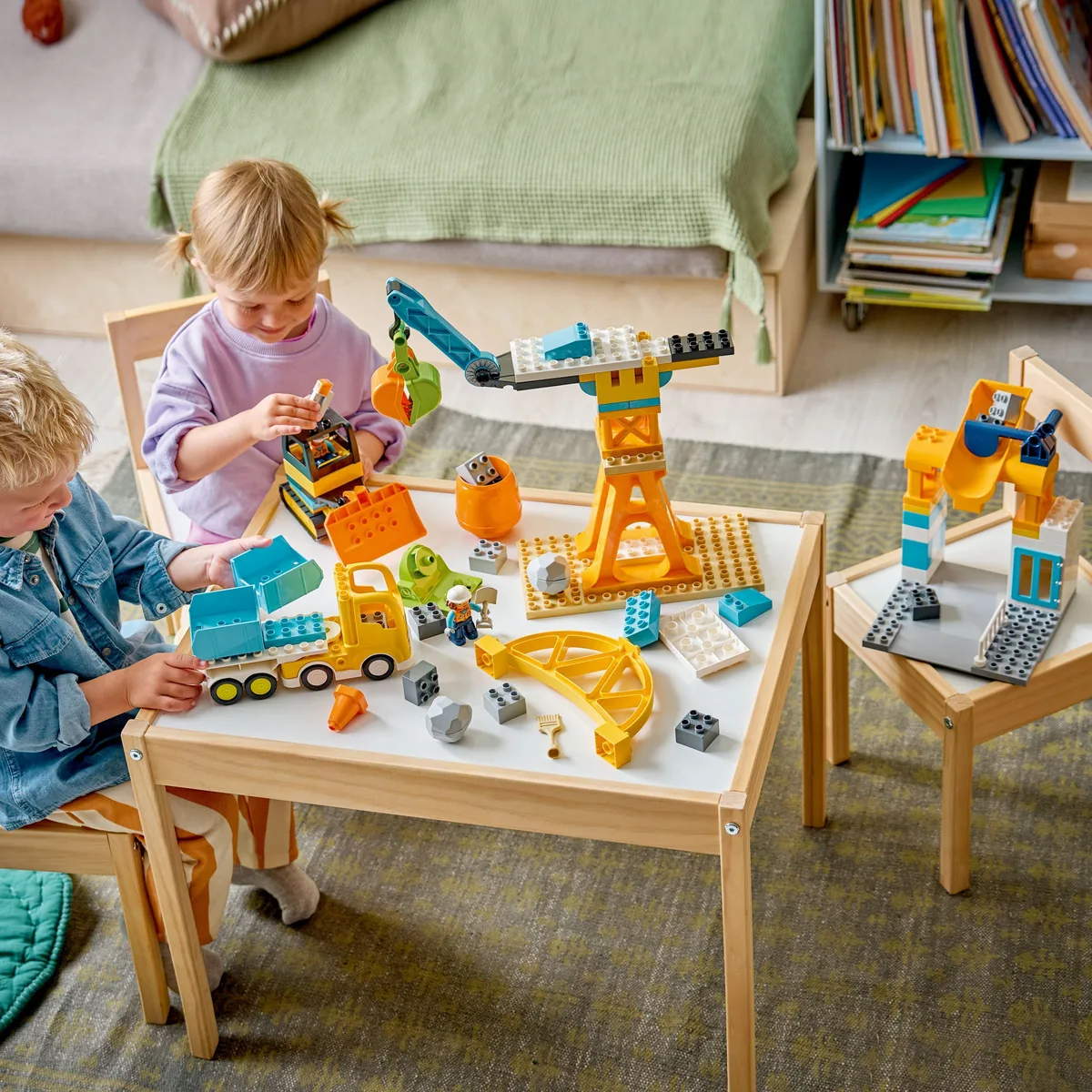 Конструктор LEGO DUPLO Town 3-в-1 Будівельний майданчик і техніка