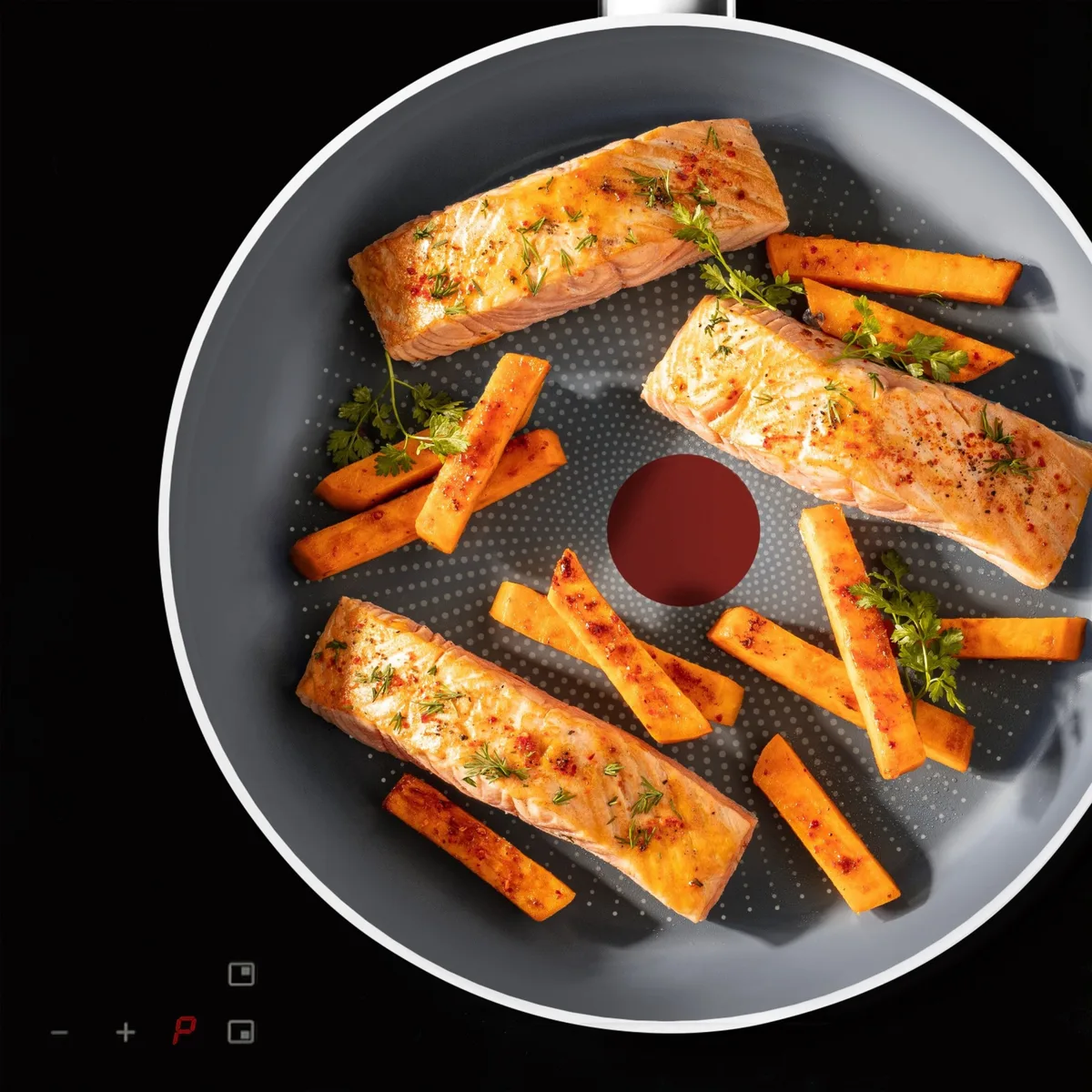 Сковорода Tefal Halo, діаметр 28 см, алюмінієва, з бакелітовою ручкою, сірого кольору.