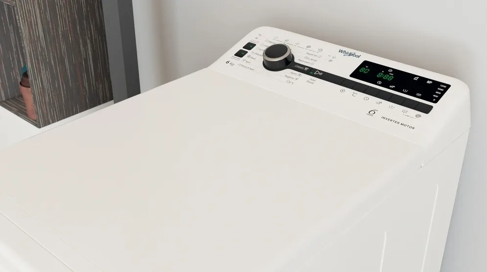 Пральна машина Whirlpool з вертикальним завантаженням, 6 кг, 1200 об/хв, клас енергоспоживання B, ширина 60 см, з дисплеєм та інве
