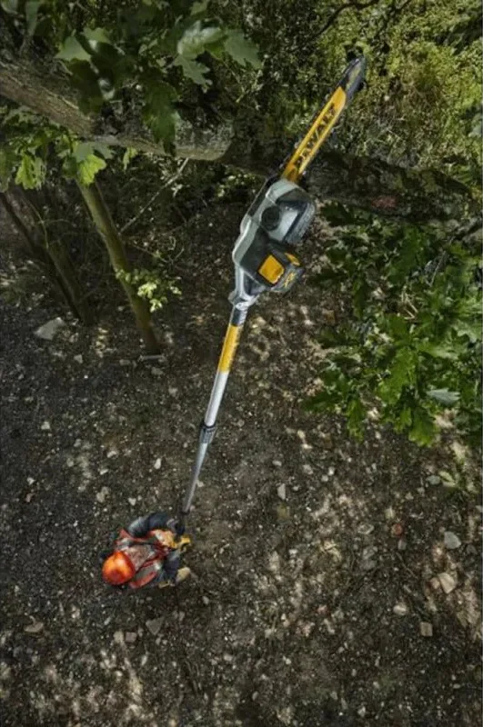 Аккумуляторный высорез DeWalt 18В с цепью, шиной 20 см и регулируемой штангой 180-280 см, вес 40 кг (без батареи и зарядного устройства)