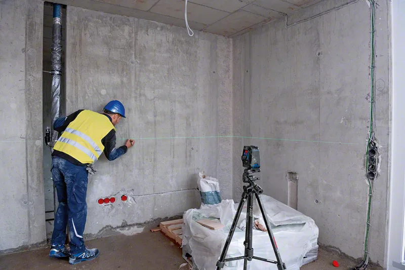 Нивелир лазерный Bosch Professional до 15м зеленый луч для строительства с держателем и чехлом