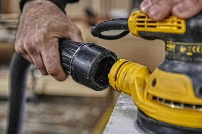 Ексцентрикова шліфмашина DeWalt 280Вт 125мм для обробки дерева і металу шліфувальний інструмент