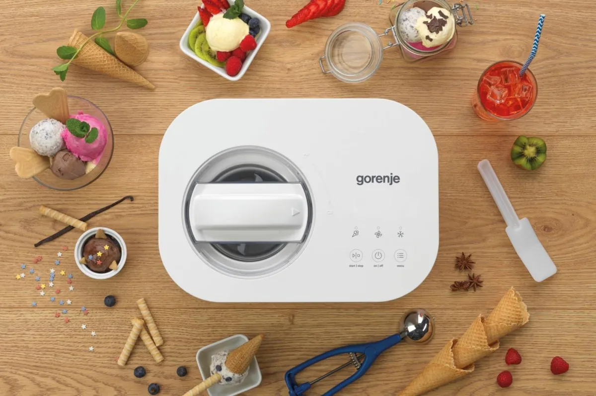 Морозильна машина Gorenje 100 Вт, ємність 1 л, час приготування 30 хв, пластиковий корпус, білий колір.