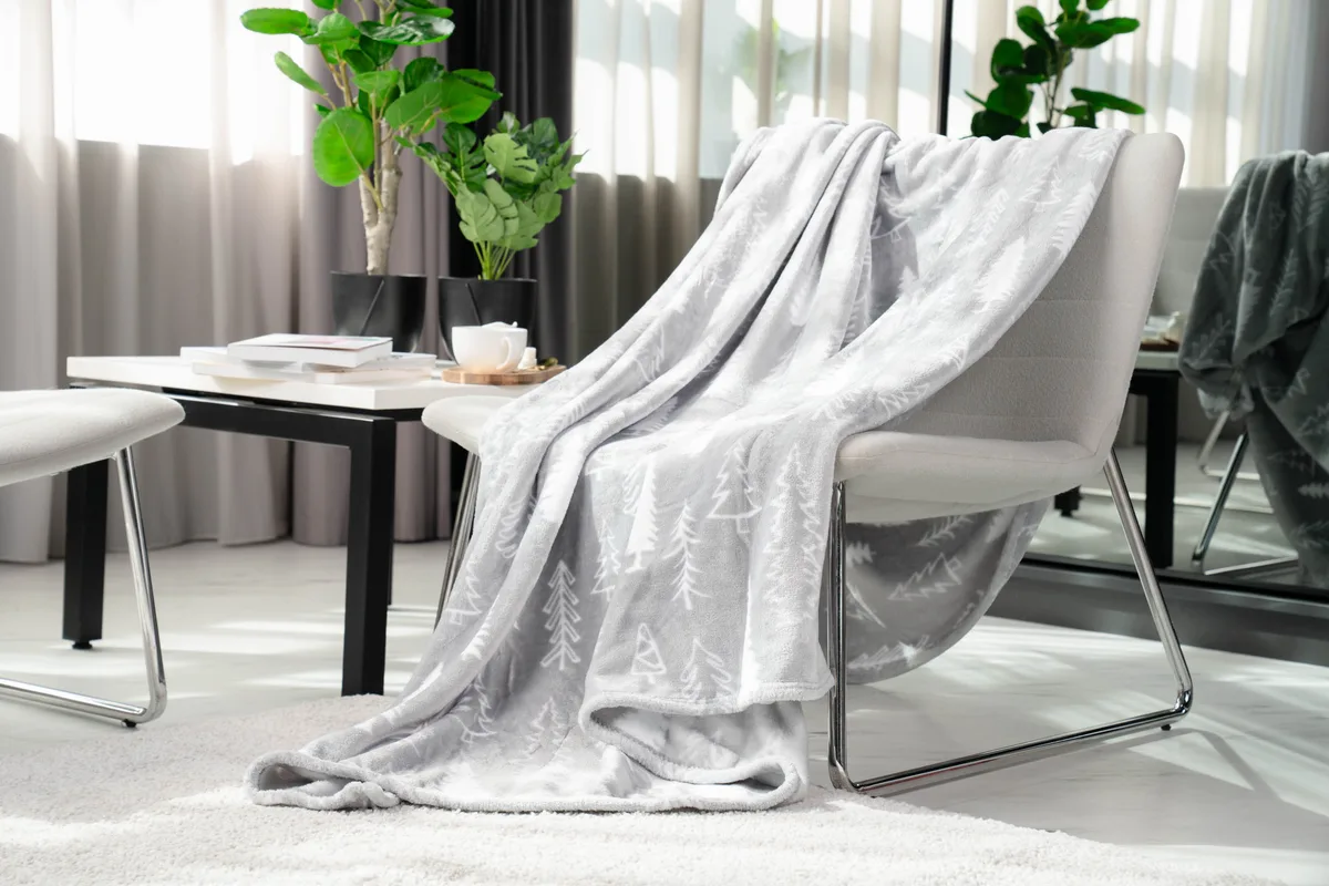 Плед ARDESTO Flannel 160х200см поліестер ялинки для спальні вітальні дитячої пікніка