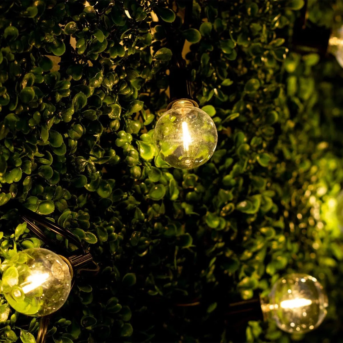 Сонячна гірлянда LumiLED пластикова 15м чорна 30 LED тепле світло 3000K IP44