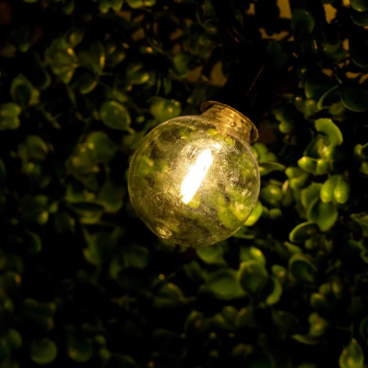 Сонячна гірлянда LumiLED пластикова 15м чорна 30 LED тепле світло 3000K IP44