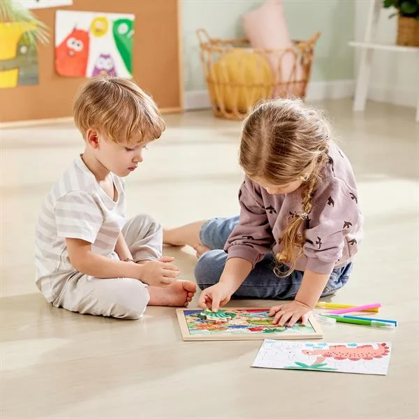Пазл Hape Динозаври картон 30х26 см
