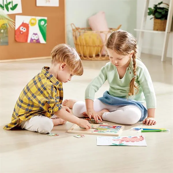 Пазл Hape Динозаври картон 30х26 см
