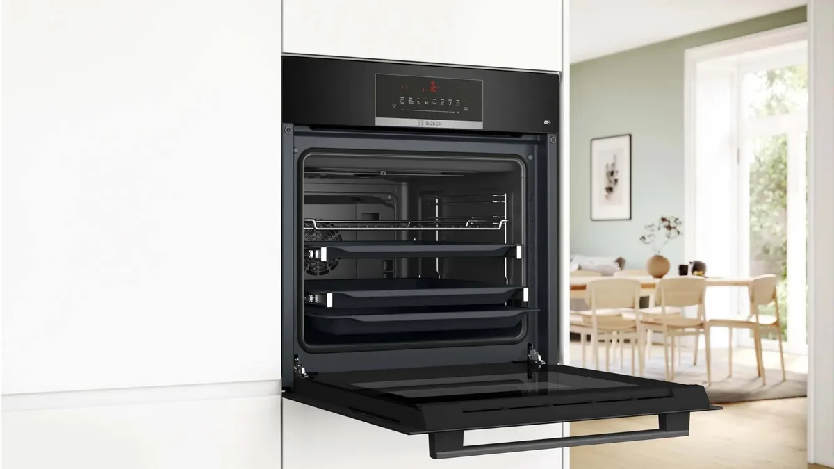 Духова шафа Bosch електрична 66л A чорна конвекція дисплей