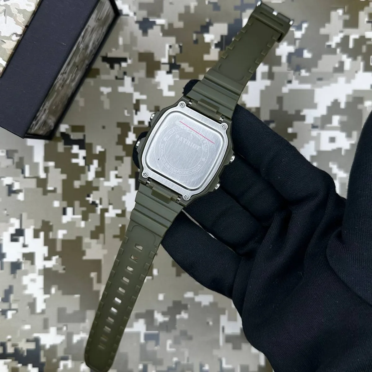 Наручные часы Patriot полимер 45х43 мм болотные