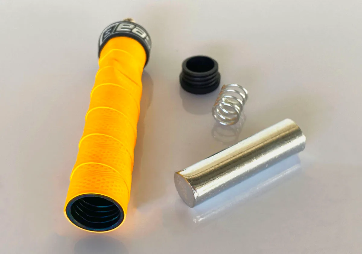 Скакалка для бокса EasyFit сталь в силиконовой оплетке 3 м черная
