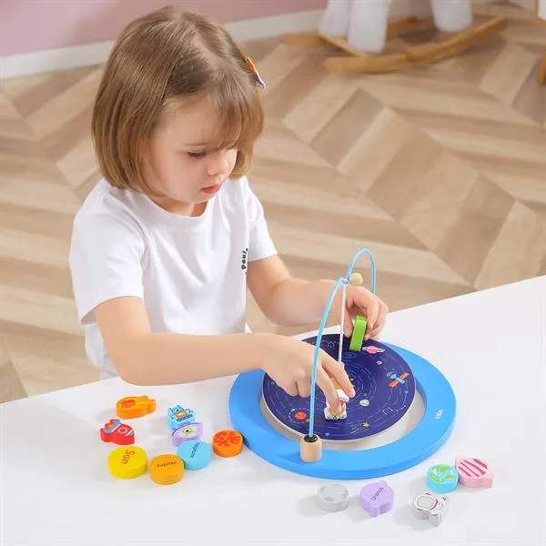 Дерев'яна гра-балансир Viga Toys Космос 27х20х20 см різнокольоровий