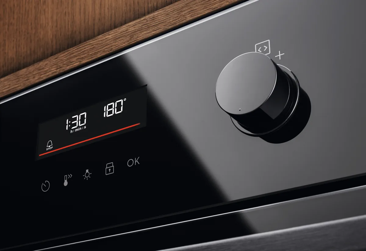 Духова шафа Electrolux електрична 72л A++ конвекція піроліз для приготування їжі духовка з грилем