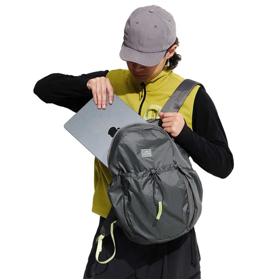 Рюкзак Naturehike нейлоновий 40х30х10 см 20 л блакитний