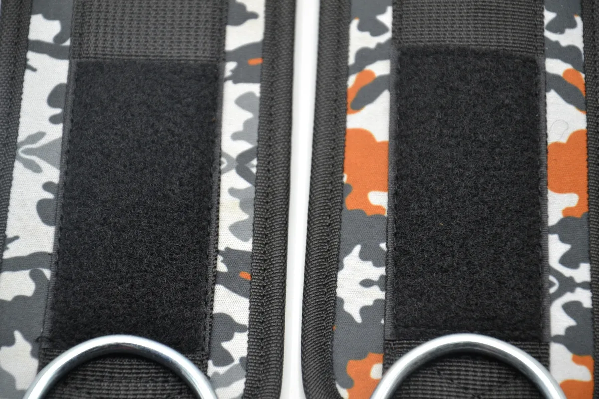 Манжети на щиколотку Active Point Нейлон One Size Camo Grey/Black