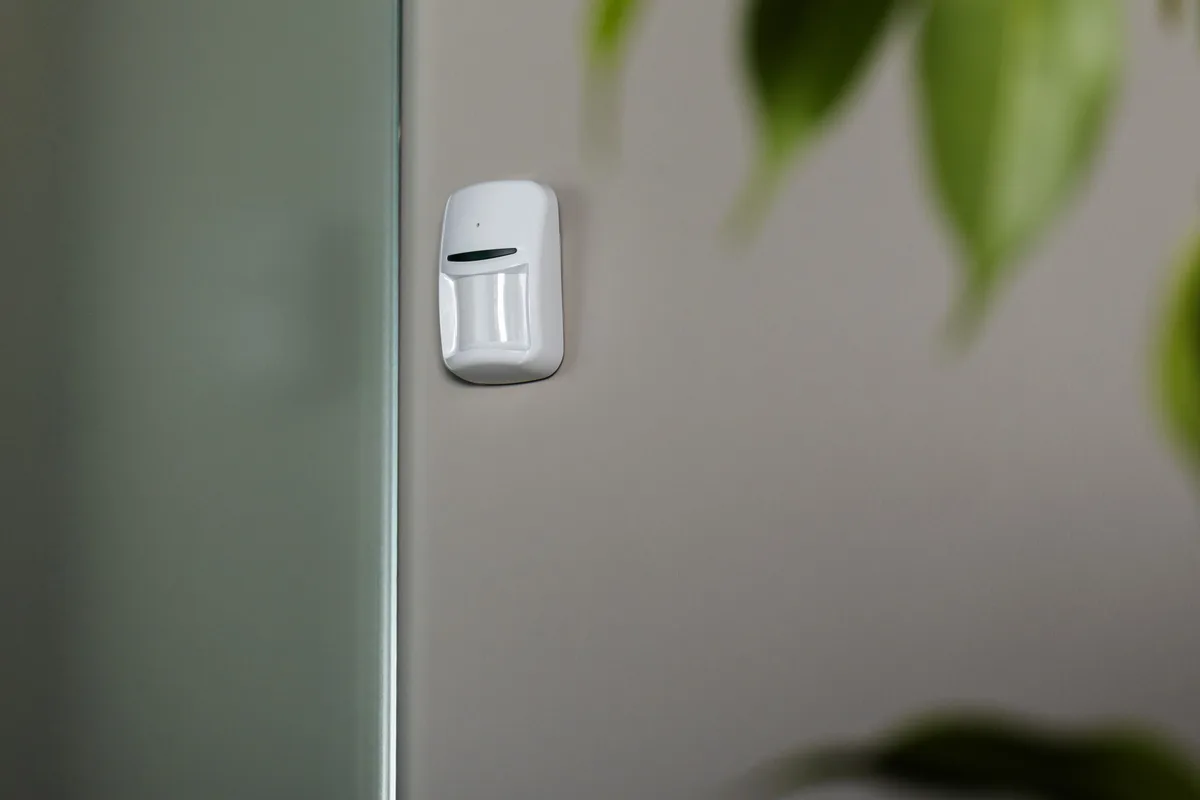 Датчик руху та розбиття скла U-Prox PIR Combi White, бездротовий, білий