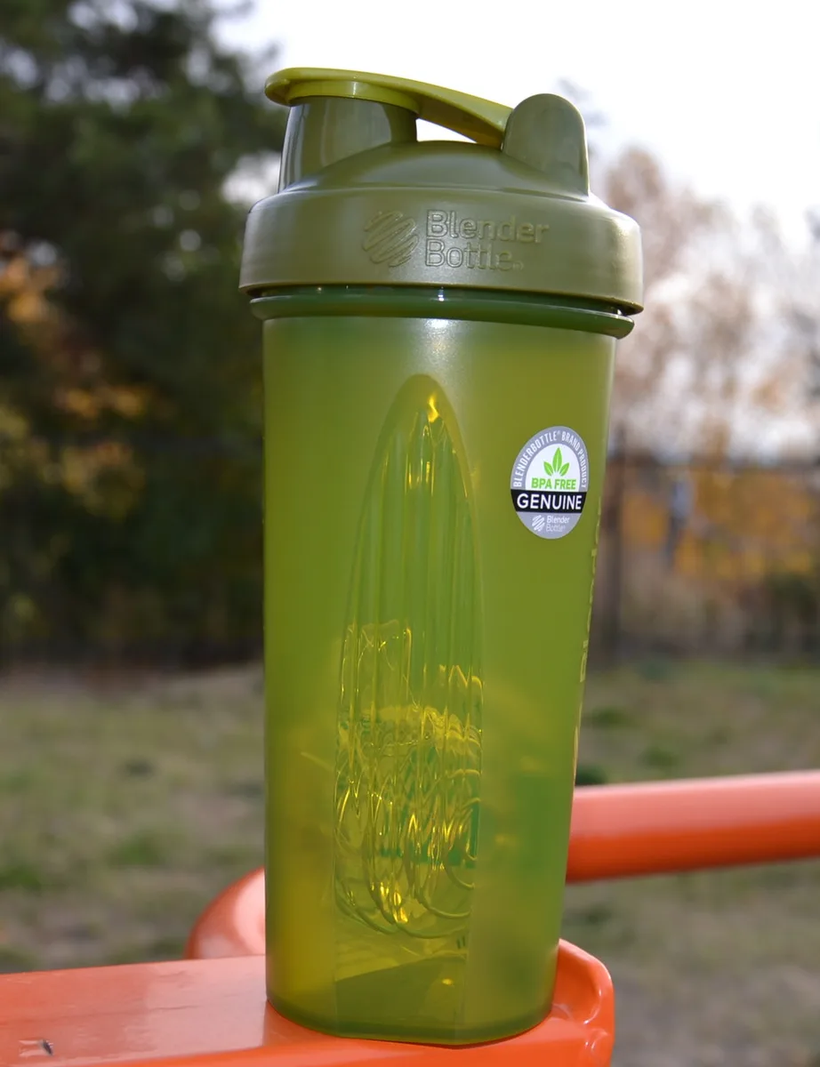 Шейкер спортивний BlenderBottle Tritan 820 мл Зелений