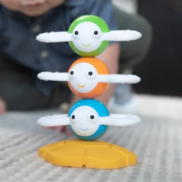 Магнітна пірамідка Fat Brain Toys силіконова 10х11х20 см різнокольорова