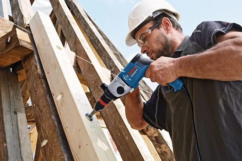 Дриль Bosch Professional GBM 13-2 RE 750Вт, 13мм, 0-1000·3000 об/хв, вага 2.4кг, для роботи з металом.