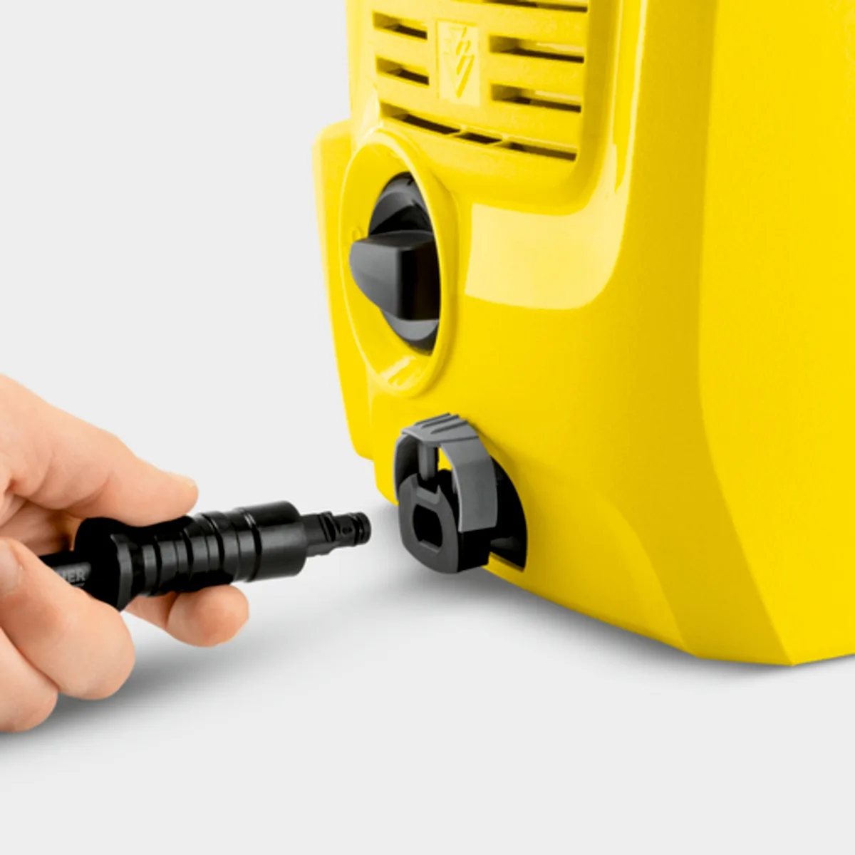 Високопродуктивна мийка під тиском Karcher K 2 Universal Edition 1400Вт, 110бар, 360л/год, шланг 3м, вага 3.8кг.